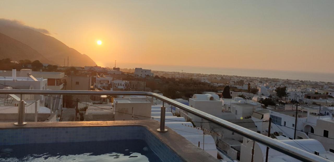 Апартаменты Lux House With Outdoor Jacuzzi And Sea View In Santorini Emporio  Экстерьер фото